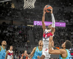 Kobi Simmons regresó de su convalecencia a todo vapor.