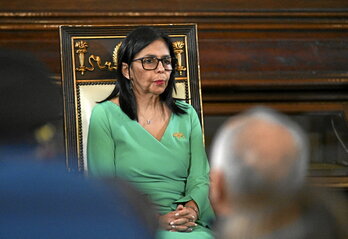 Delcy Rodríguez, en la sesión de la Asamblea Nacional para tomar posesión como presidenta encargada.