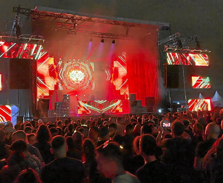 La música electrónica es el género más escuchado en Spotify, concretamente el psytrance.