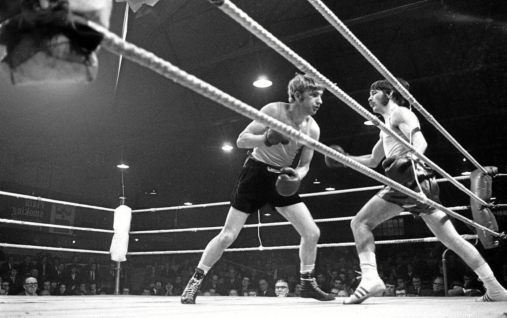 Irlanda iparraldeko gatazkaren urte latzenetan oasi bilakatu zen boxeoa