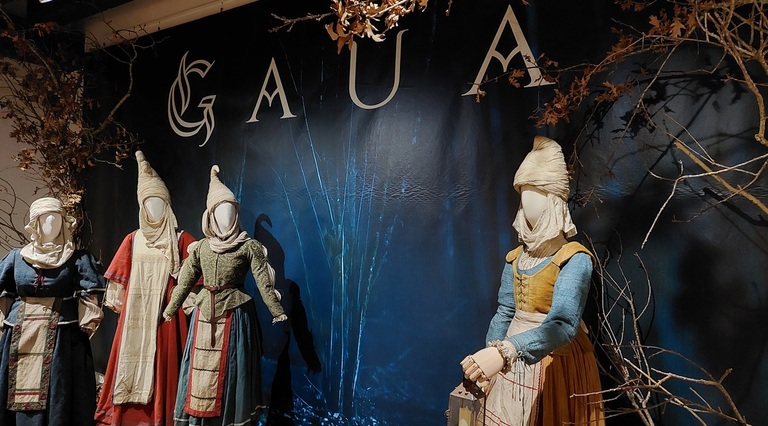 Erakusketan ikusiko diren janti batzuk-. 