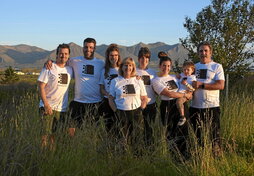 Kalekantoi musika taldeko kideek XVII. mendeko sarraskiari jarraika egin zituzten emanaldiak udan Islandia guztian zehar.