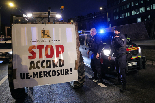 Protesta de agricultores franceses contra el acuerdo.