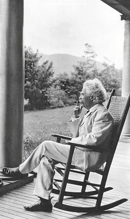 Marc Twain, en New Hampshire en 1905.