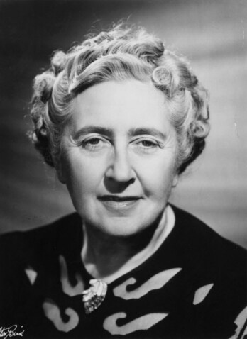 La afamada escritora Agatha Christie.