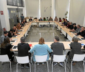 EH Bilduko Mahai Politikoak osatu du adierazpena.