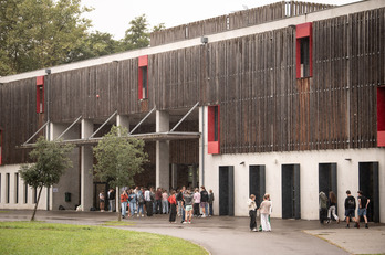 Baionako Bernat Etxepare lizeoan izanen da lanbide foroa. (Artxiboko irudia)