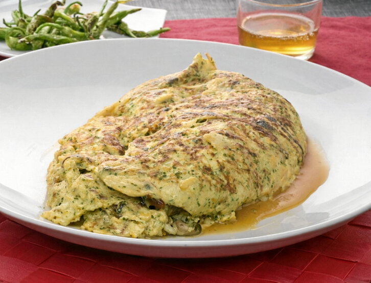 Bakailaoaren presentzia sagardotegietan txuleta baino askoz lehenagokoa da. Irudian, bakailao tortilla.