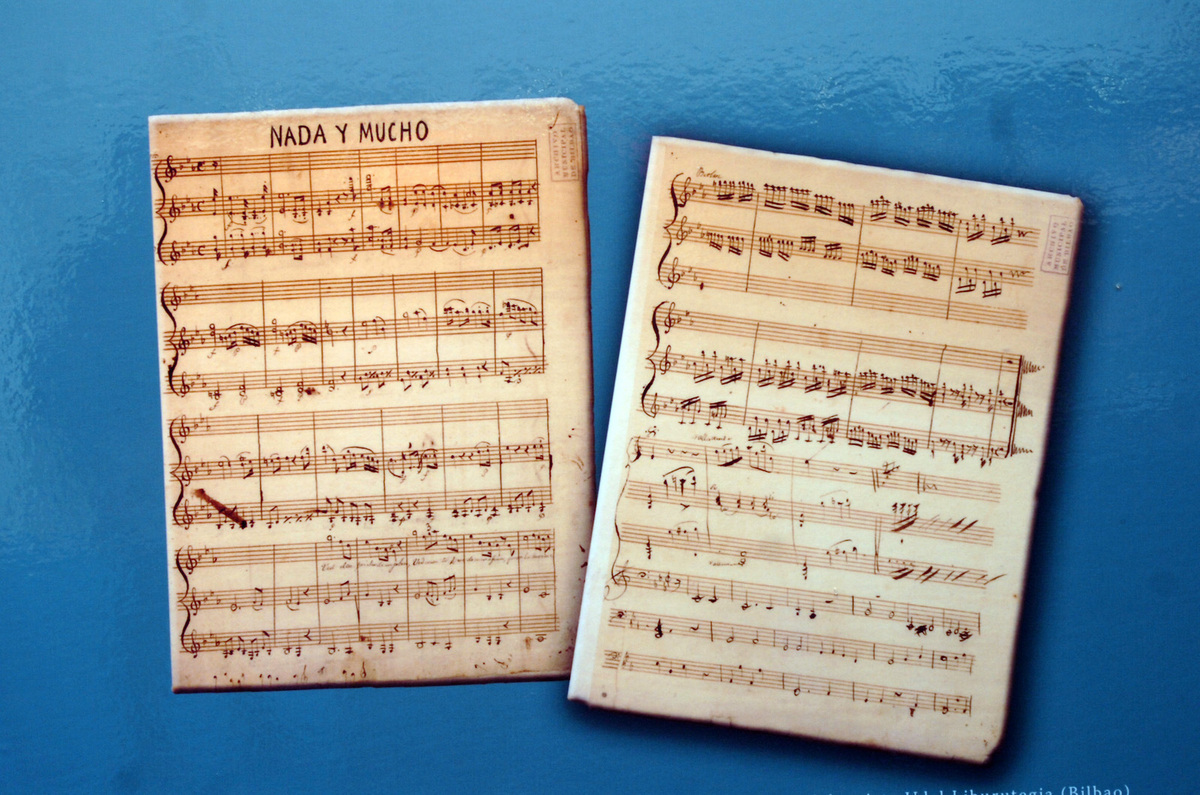 ‘Nada y mucho’, la primera obra conocida de Arriaga, en una exposición en 2006. (Marisol RAMIREZ | FOKU)