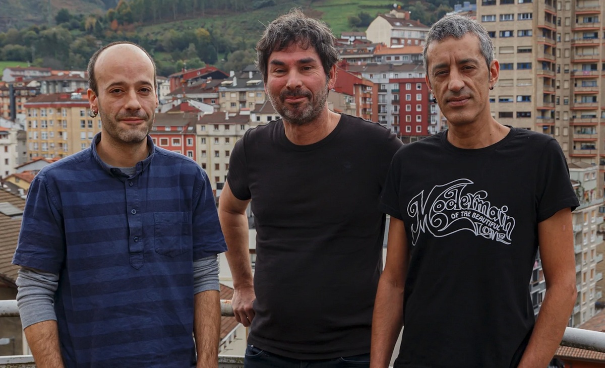 Loiola Madera, Mikel Gorosabel ‘Norton’ eta Cesar Tejada dira egun EH Sukarra.