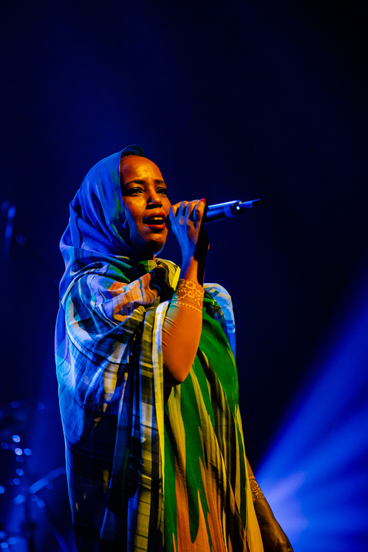 Aziza Brahim, en el Festival WinterFuse en el Centro Internacional de Artes De Singel.
