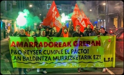 Cabeza de la manifestación que discurrió hace unas semanas desde Portugalete a Santurtzi. 
