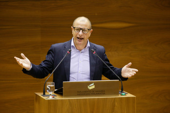 Carlos Gimeno, en el Parlamento navarro, en una imagen de archivo.