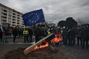 Protesta de agricultores franceses contra la firme del acuerdo entre la UE y Mercosur.
