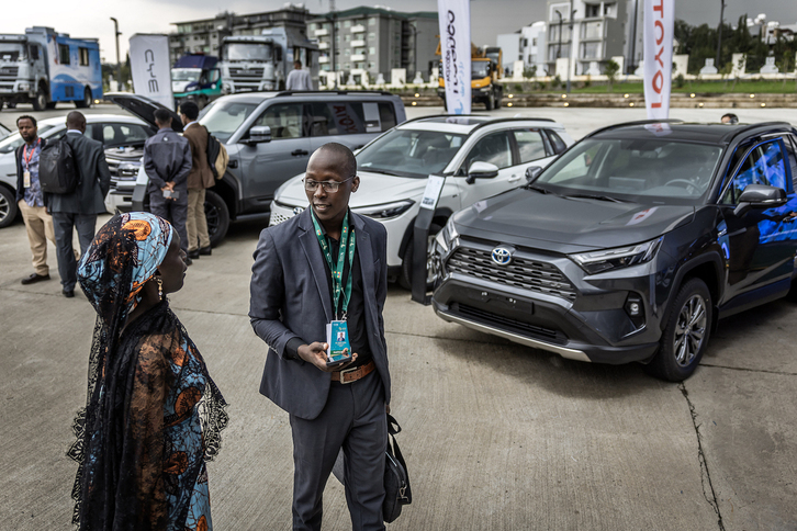 Feria dedicada al vehículo eléctrico en Adís Abeba, el pasado septiembre.