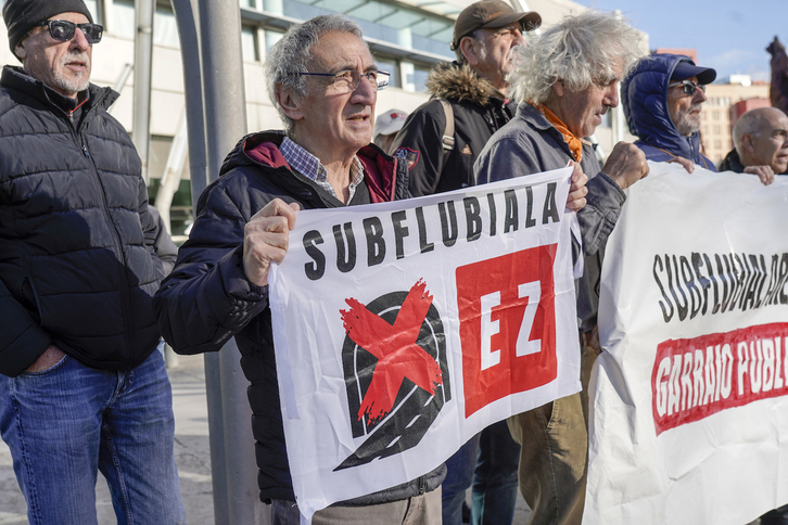 Urpeko tunelaren aurkako mobilizazio bat, abenduan Gasteizen.