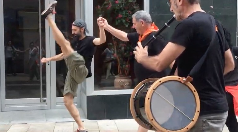 Aiko taldeak 20 urte bete ditu.