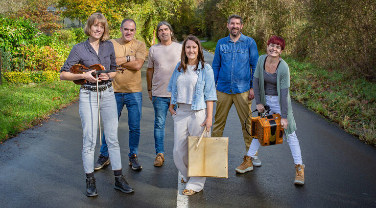 ‘Magala’ diskoa taularatuko du bandak Abadiñon.