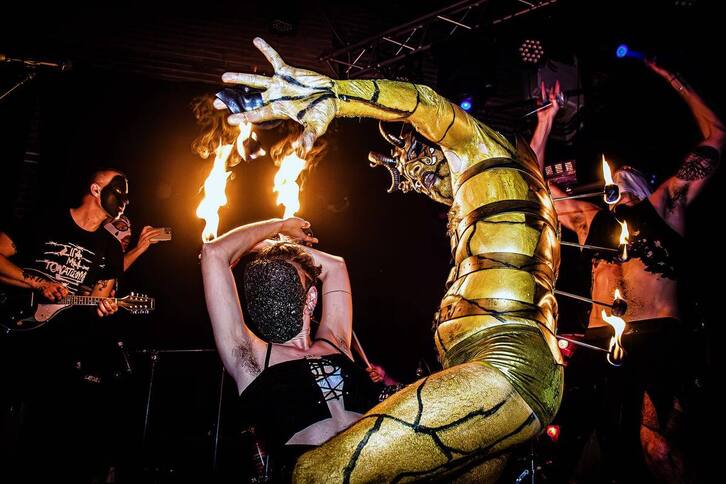 Krav Boca agertoki gaineko espektakulu handia da.