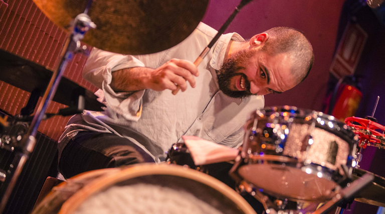 El baterista bilbaino Borja Barrueta.