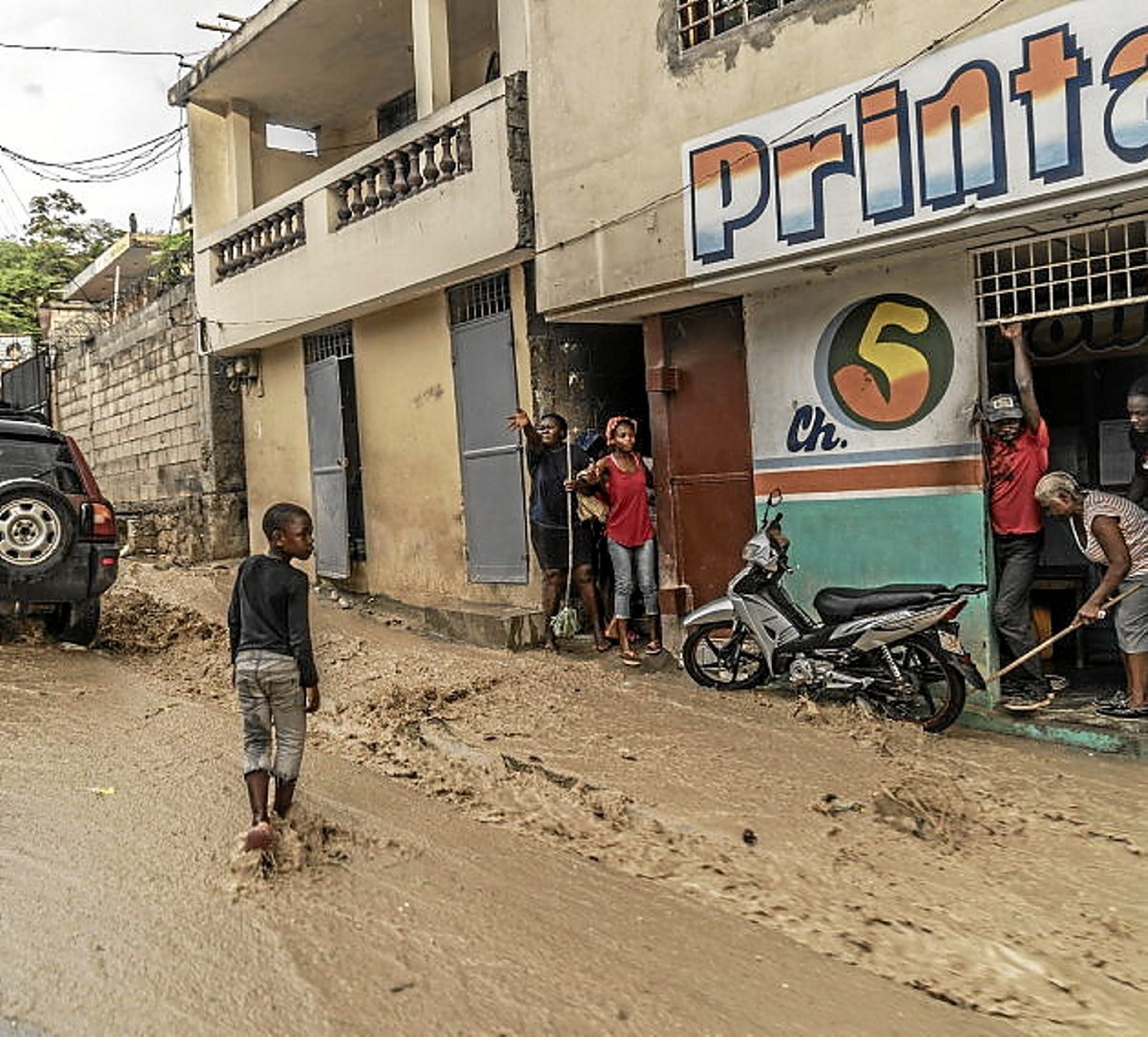 Port-au-Prince inguruan 2024ko maiatzean izandako euriteak (Giles CLARKE / GETTY IMAGES)