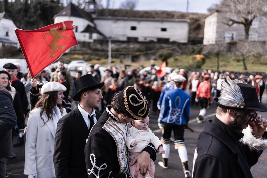 Jende anitz hurbildu zen hilaren 18ko goizeko saiora.