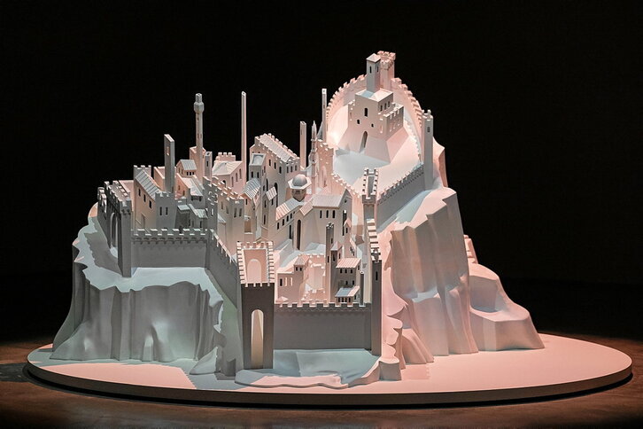 Vista de la instalación del británico Mark Leckey en «in situ», programa expositivo en el Museo Guggenheim de Bilbo, que lleva por título «Y la ciudad se alzaba en todo su esplendor».