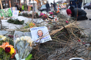 Memorial en el lugar donde los agentes del ICE mataron a Alex Pretti en Minneapolis.