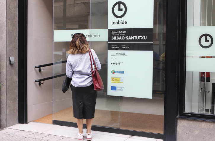 Oficina de empleo de Santutxu.