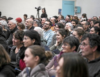 Xilabako saioek bertsozale ugari elkartu dituzte. Irudian, Bardozeko saioa.