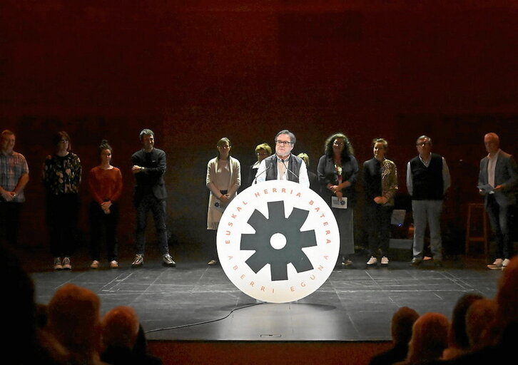 Euskal Herria Batera ekimenak iaz Kursaalen egin zuen ekitaldiko une bat.