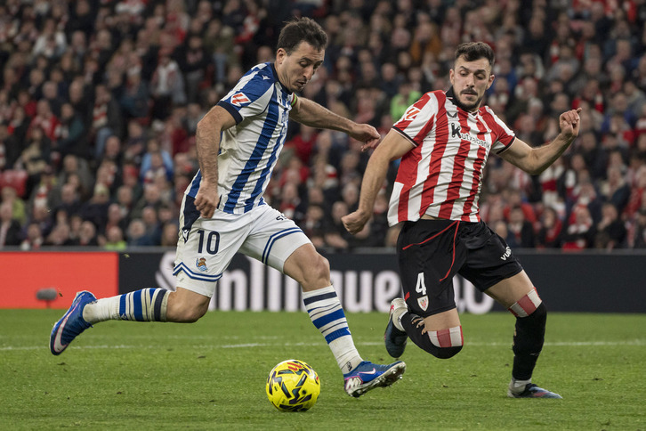 Oyarzabal y Paredes son dos de los nombres propios que dejó otro derbi caliente.