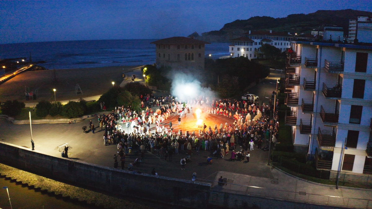 Dokumentalaren irudi bat.