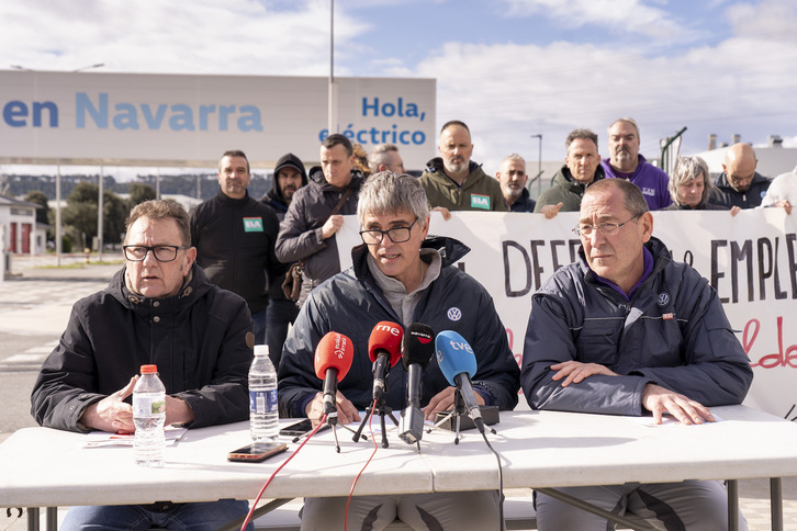 Representantes de CGT, ELA y LAB han denunciado las presiones a Inspección de Trabajo de VW Navarra, UGT y CCOO.