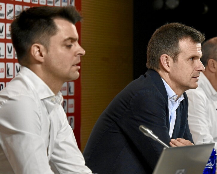 Mikel González y Jon Uriarte, durante su comparecencia de ayer.