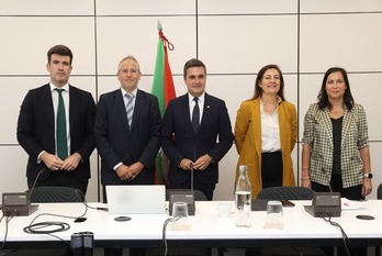 Jauregi y empresas del sector (entre ellas Tubos Reunidos), en la reunión de la Mesa de la Siderurgia del pasado setiembre.