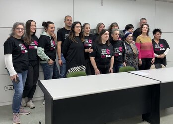 Rueda de prensa ofrecida por la plantilla y usuarios de Benito Menni de Elizondo.