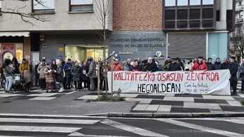 Concentración celebrada este jueves en Gasteiz.