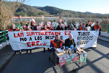 Rueda de prensa del comité de empresa de Tubos Reunidos de Amurrio.
