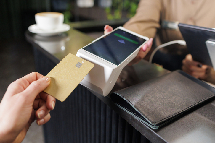 Ostatu turistiko guztietan zerga ordaindu beharko da gau bakoitzeko.