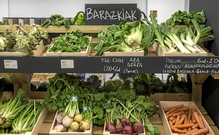 Elikadura burujabetzan oinarrituriko denda bat.