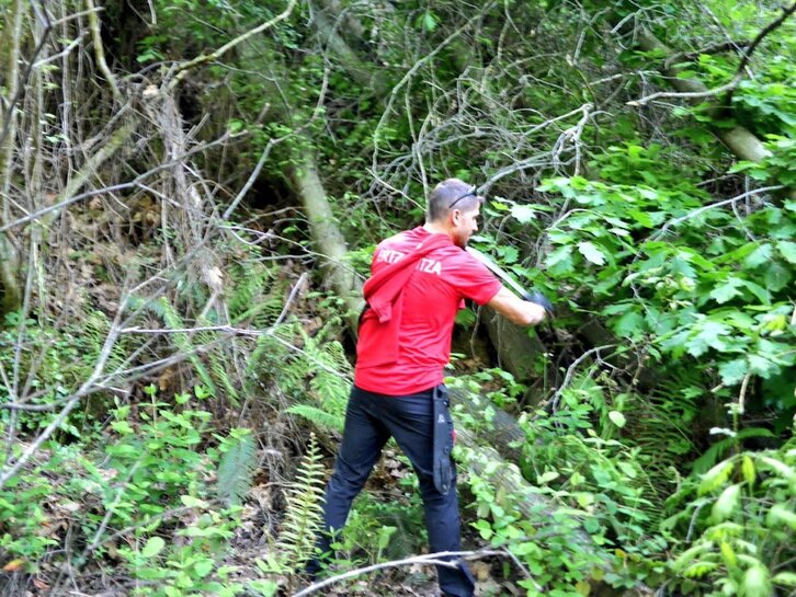 Operativo anterior de la Ertzaintza.