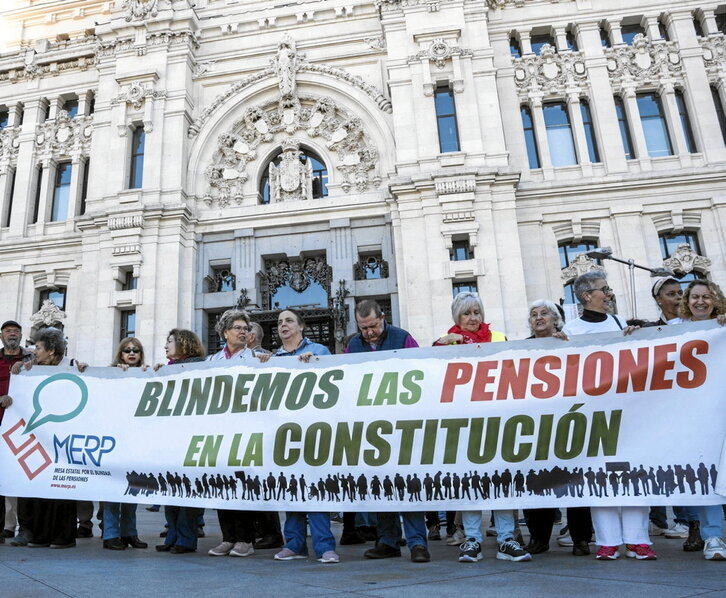 Concentración en Madrid en defensa de las pensiones públicas.