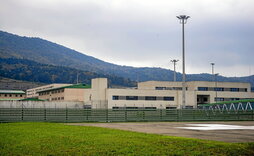 Exterior de la prisión de Zaballa, en Iruña Oka.