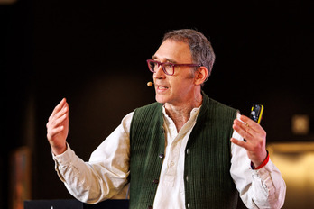 Roman Krznaric, durante una conferencia en Munich. 