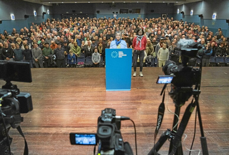 Comparecencia de la Red de Personas Torturadas de Euskal Herria, ayer en Eibar.