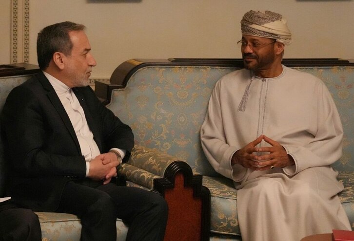 Las primeras negociaciones entre Irán y Estados Unidos se entablaron este mes con la meciación de Omán.