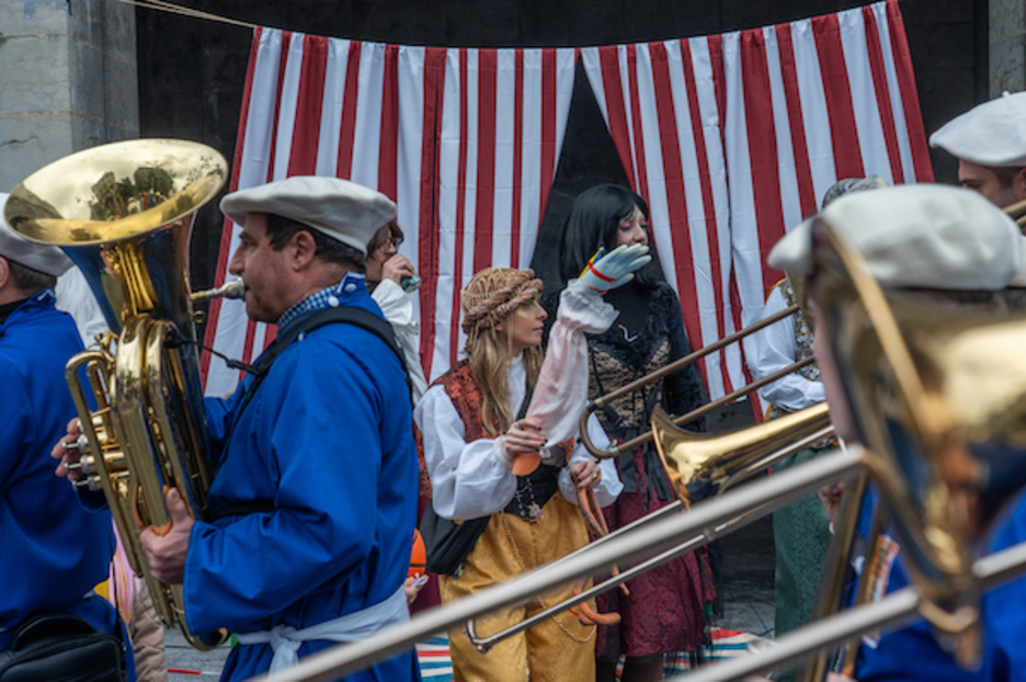 Txarangak ezin du hutsik egin Tolosan. Txarangak ezin du hutsik egin Tolosan.