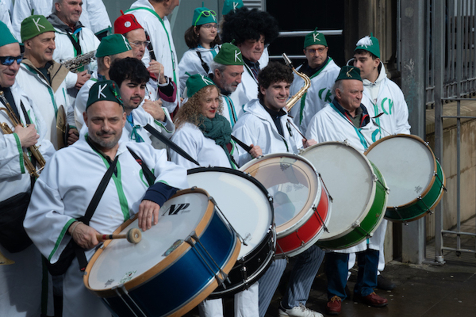 Txarangako kideak ere prest kaleak girotzeko Txarangako kideak ere prest kaleak girotzeko