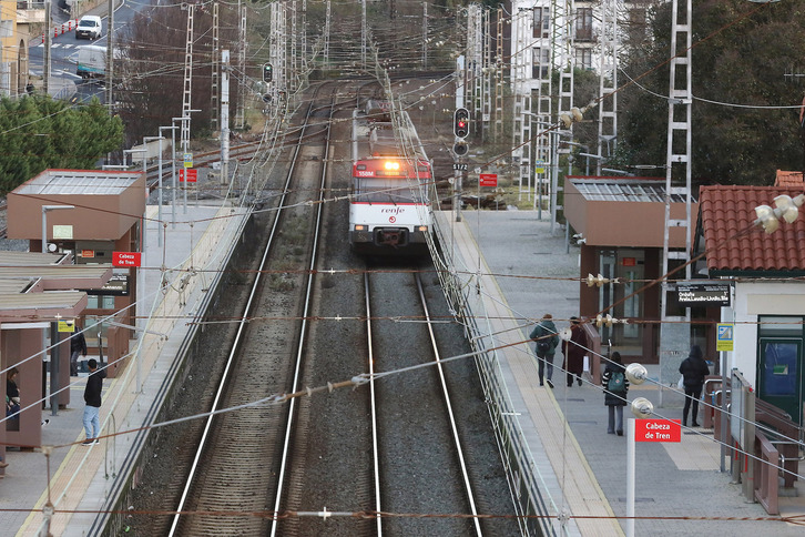 Imagen de archivo de un tren a la altura de Arrigorriaga.